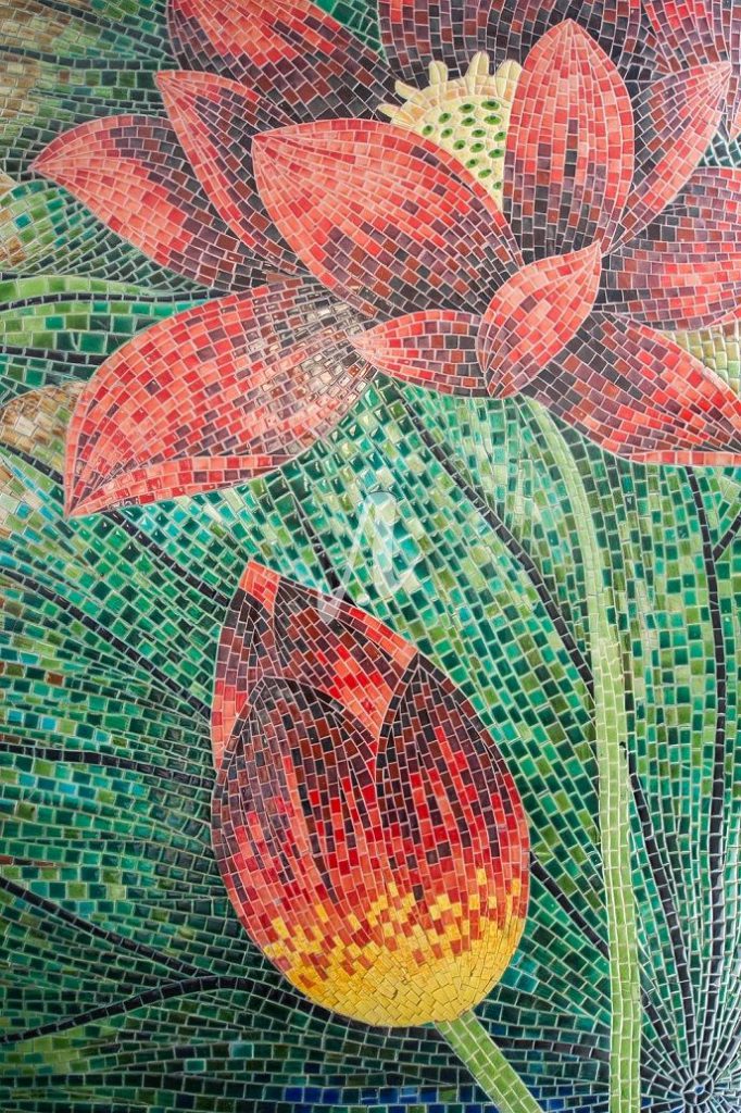Tranh Mosaic Hoa sen đỏ